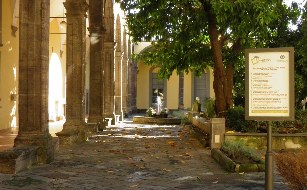 La Stanza Grande Della Luna D'Irene Napoli Eksteriør bilde