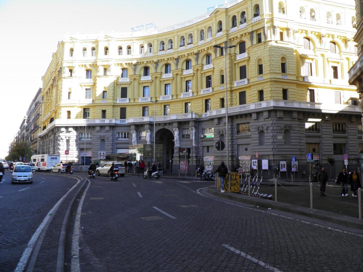 La Stanza Grande Della Luna D'Irene Napoli Eksteriør bilde